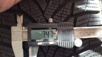 Téměř nové zimní pneu Nexen 215/40/18 XL, sada, DOT1623 - 4