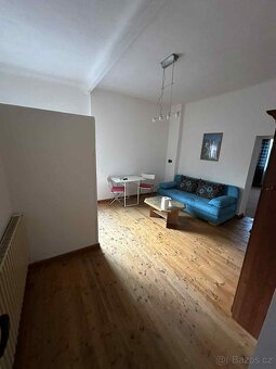 Pronájem bytu 2+kk v rodinném domě - 4