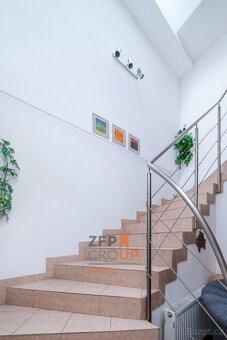 Prodej rodinného domu 185 m², ulice Palackého, Holasice - 4