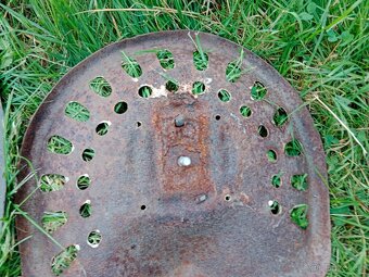 Sedačka plechová - 4