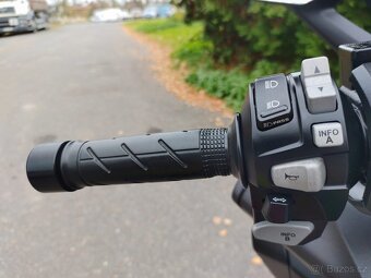 Prodám Honda forza 125 - 4