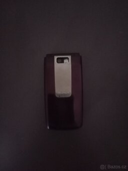 Nokia 6600 Fold - 4