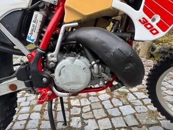 Ktm 300 - 4