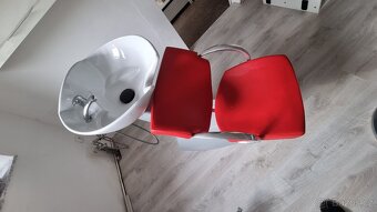 Mycí box a křeslo do kadeřnictví - 4