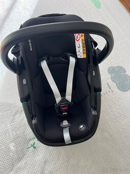 Autosedačka Maxi-Cosi Cor 360 + základna FamilyFix 360 - 4