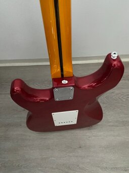 Kompletní set – elektrická kytara, kombo a příslušenství - 4