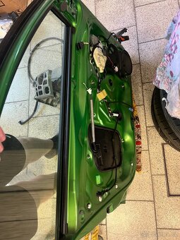 Škoda Rapid levé přední dveře bez nutnosti lakování - 4