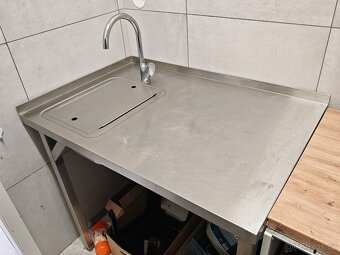 Gastro nerez stoly s dřezem s vestavbou lednice / myčky - 4
