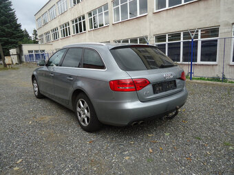 Audi A4 B8 2,0 TDi 105 KW, 247000 km - 4