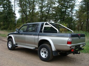 Mitsubishi L200, 2,5 TD 85 kw 4x4 rok 2005 - 4