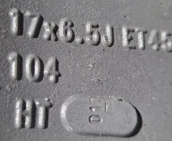 17"-ZIMNÍ OBUTÁ ALU KOLA 5x114.3 ORIGI TOYOTA RAV4 - 4