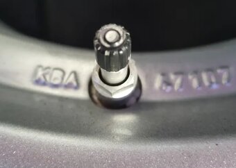 15"ZIMNÍ OBUTÁ KOLA 5x114.3,RENAULT SCENIC-3+ČIDLA - 4