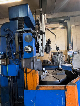 Karusel jednostojanový SKJ 10 - 4