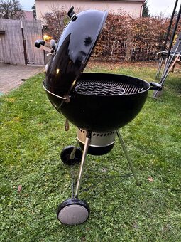Weber Master-Touch GBS - 4