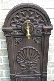 Litinová výlevka - umyvadlo - kašna MUŠLE 69 cm - hnědá - 4