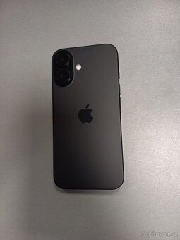 IPhone 16 256Gb Černý - 4