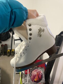 Prodam brusle Botas Stella 36 - 4