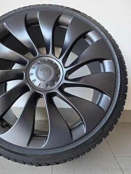 Orig. Tesla Model Y - Zimní Pirelli R21 - 4