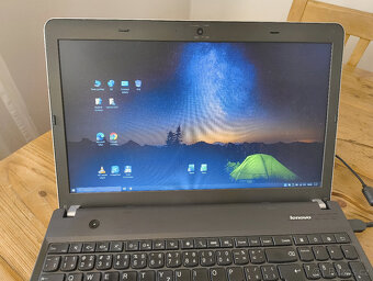 Lenovo ThinkPad Edge E531 (15.6") - 4