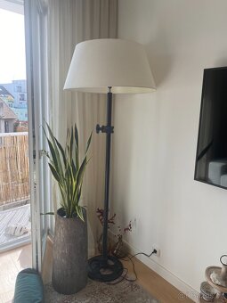 VELKÁ LITINOVÁ LAMPA - 4