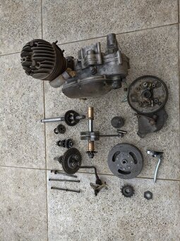 Jawa robot motor - 4