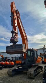 Pásové rypadlo DEVELON DX300LC a DX 255-7 NLC - 4