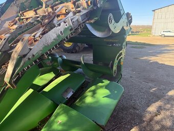 Kukurycny Adapter John Deere 8 radek - 4