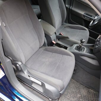 VW GOLF COMBI 1.9TDI-77KW - 4