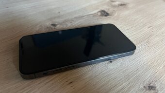 Apple iPhone 12 Pro 128GB, příslušenství, 6600Kč - 4