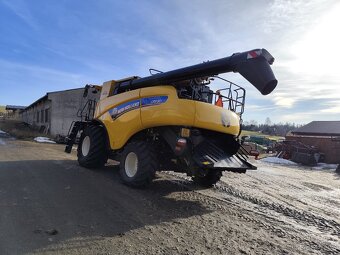 New Holland CR 8.90 - 4