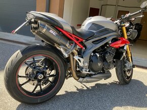 TRIUMPH Speed triple 1050R 2017 - 4