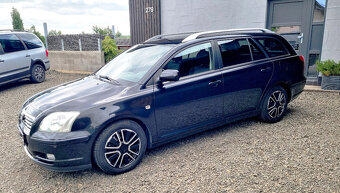Avensis 1,8i kombi r.2005 krásný stav,velký servis STK - 4