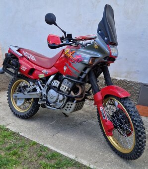 Honda Dominator 650 - 4