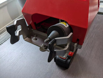Systém značení jehlami SIC E-Mark se 2 bateriemi + mnoho pří - 4