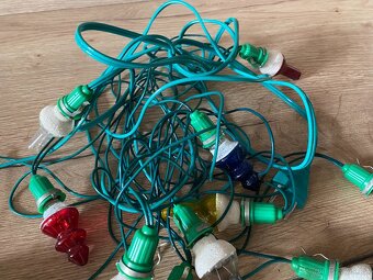 staré vánoční ozdoby světýlka osvětlení vánoční stromeček - 4