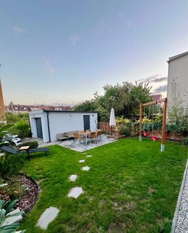 Prodej dvougeneračního domu - 4