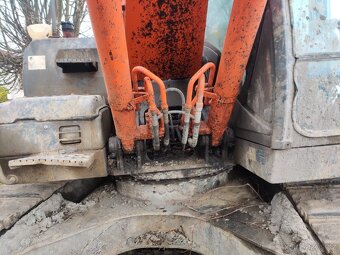 Pásový bagr HITACHI ZX210 LC-3 - 4