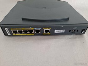 Cisco router 831 - 4