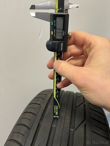 225/50/18 Bridgestone - 4