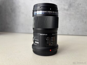 Olympus OM-D E-M5 MK II + 3 objektivy - 4