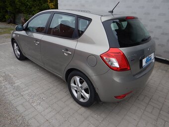 Kia Cee´d 1.4 16V, KLIMA, ČR - 4