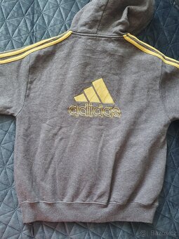 Tepláky Adidas, trička, kraťasy vel 152 - 4