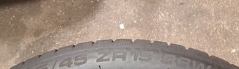 225/45/19 - 4