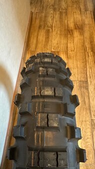 Zadní pneumatika Maxxis 140/80R18 - 4
