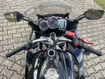 Yamaha FJR 1300 - 4