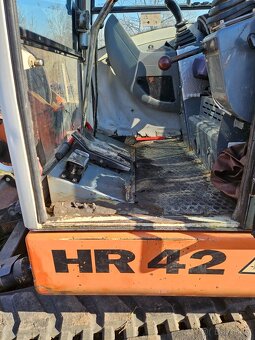 Pásový bagr Terex HR42 - 4