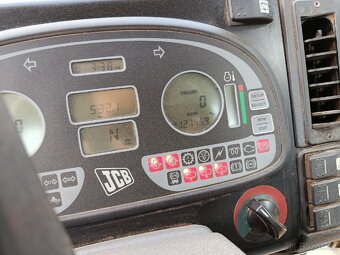 JCB Fastrac 2140 - 4