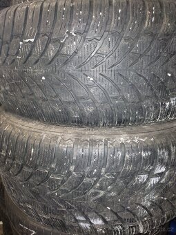 Prodám pneu zimni suv - 4