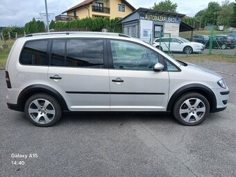 Volkswagen Touran CROSS 1.4 TSi - 4