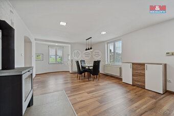 Prodej rodinného domu, 238 m², Nechanice - 4